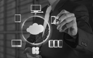 ¿Cómo la nube ayuda a crecer a las empresas de desarrollo de software?